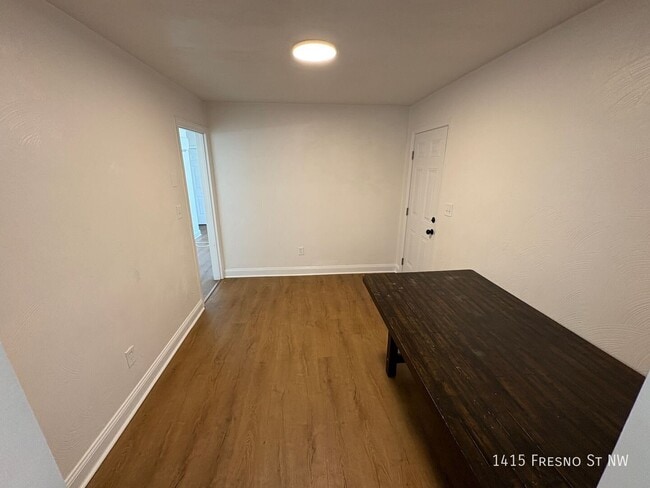 Photo - 1415 Fresno St NW