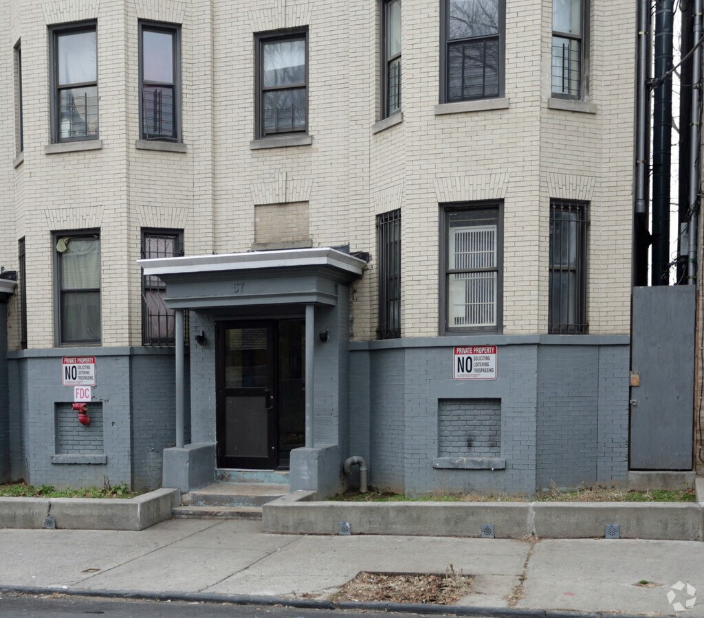 Photo - 57 Ravine Ave