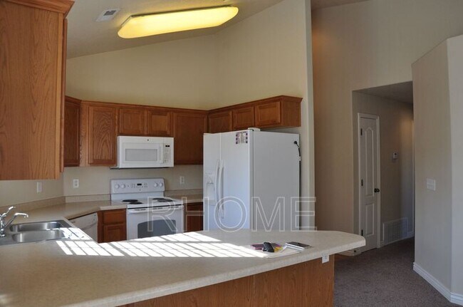 Photo - 1705 Westbury Way