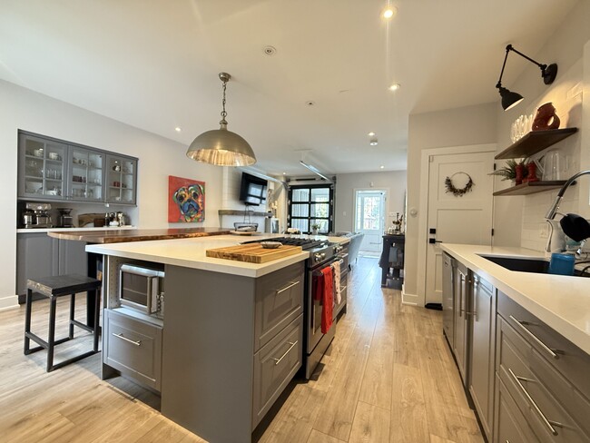 Photo - 48 Albani St