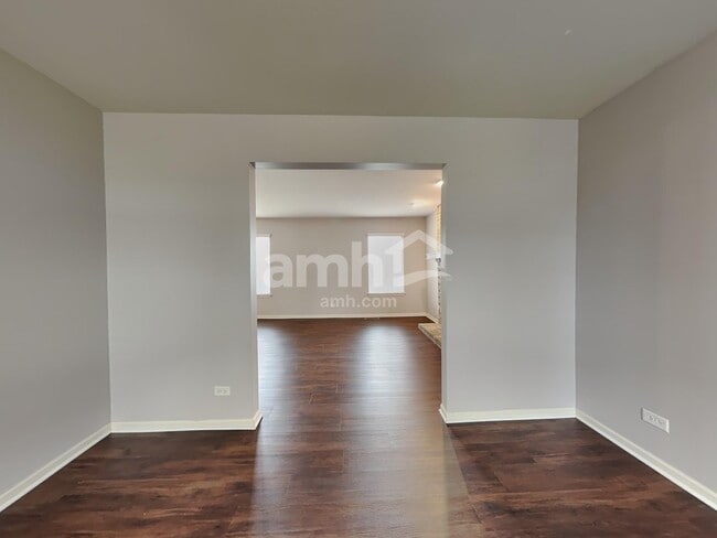 Photo - 528 Alyssa St