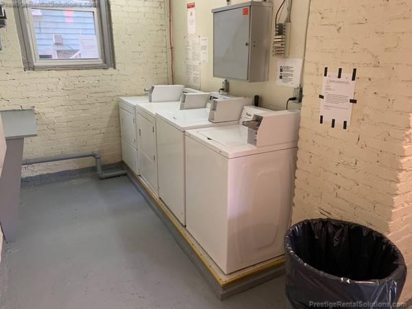 Building Photo - 170 Kelton St Unit 1