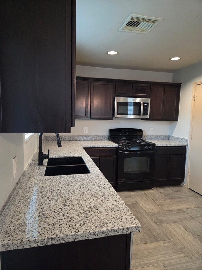 Photo - 5518 Rustling Gates Ln