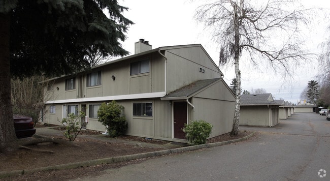 Evergreen Terrace Apartments - Ridgewood Court | Evergreen Terrace