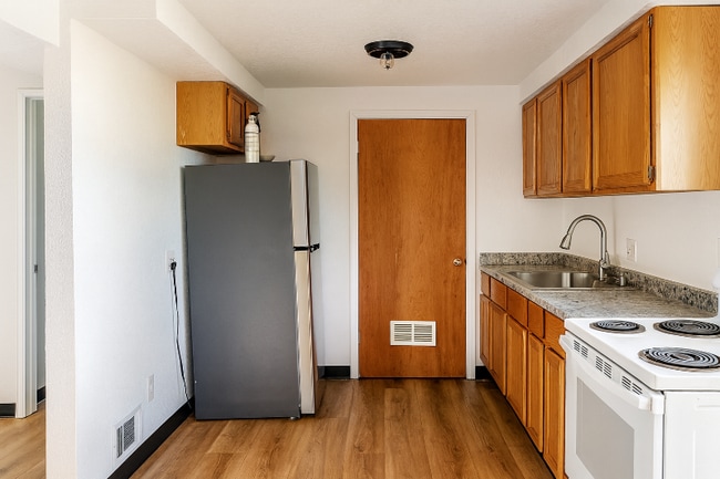 Photo - 126 Reed St Unit 2