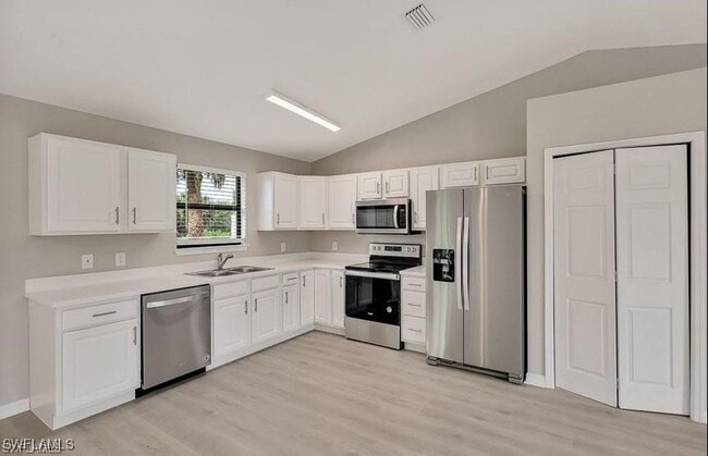 Photo - 1064 Sunrise Blvd