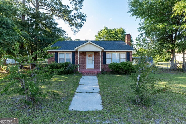 Photo - 204 E Fourth St