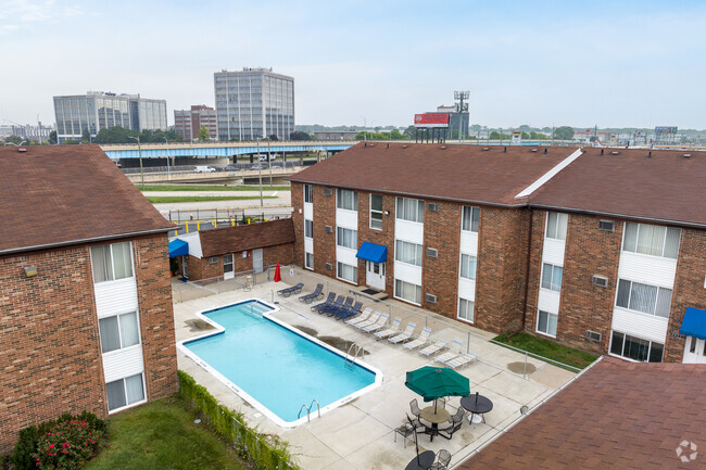 Aerial - Towne Square Apartments