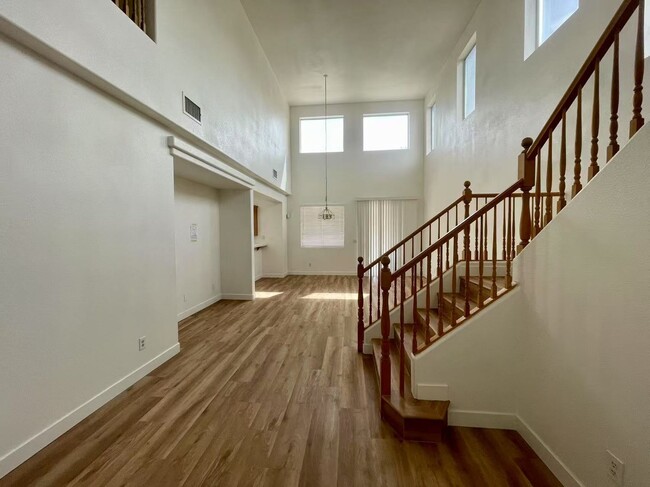 Photo - Sweet 2 stories single-family house with 4 bedrooms