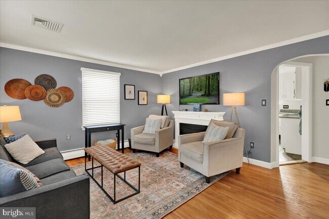 Photo - 88 E College Ave