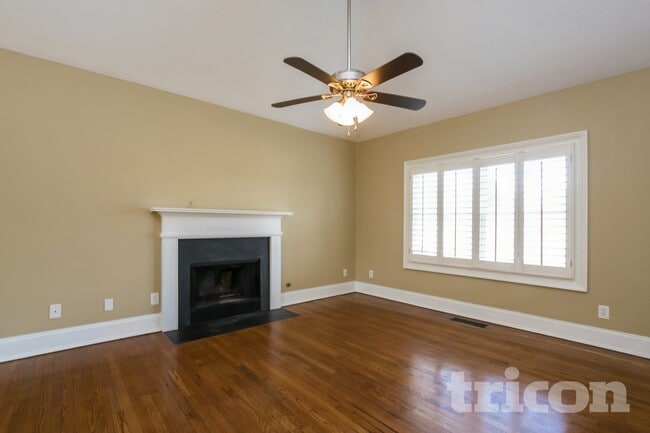 Photo - 160 Eagle Glen Dr