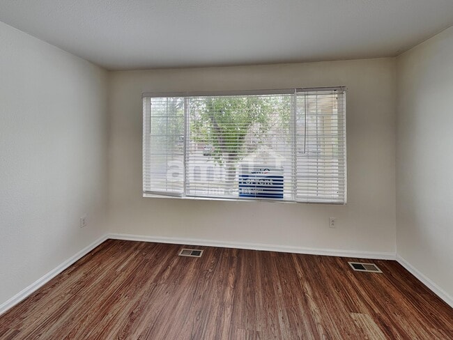 Photo - 9752 E 112th Dr