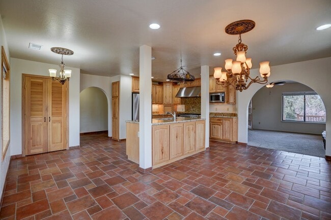 Photo - 5 Bedroom + a Den, 3 Bathroom, 2 Car Garage For Rent in Prescott!