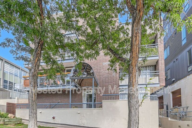 Building Photo - 830 Sherman St Unit 203