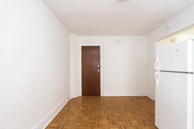 Photo - 28 Balmoral Avenue Unit 204