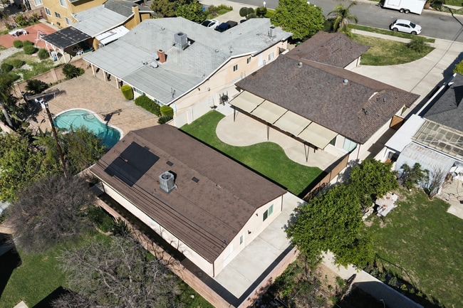 Photo - 15920 Eccles St