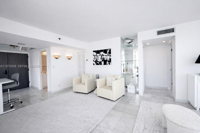 3411 Indian Creek Dr Unit LPH1401