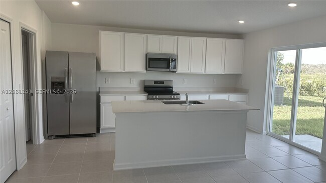2514 McKinley Dr
