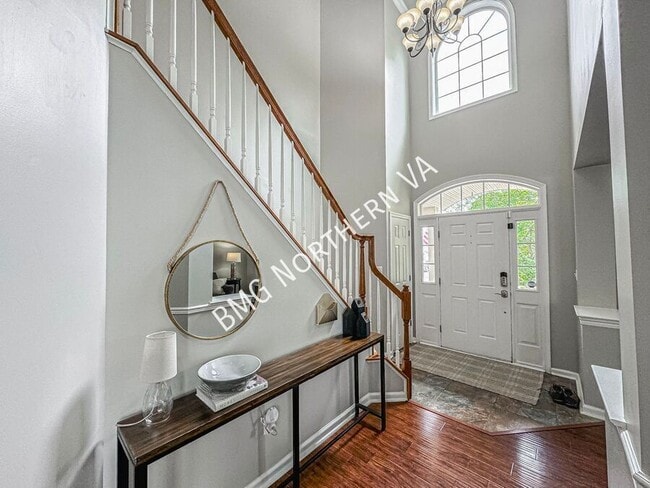 Photo - 8930 Kingbird Ct