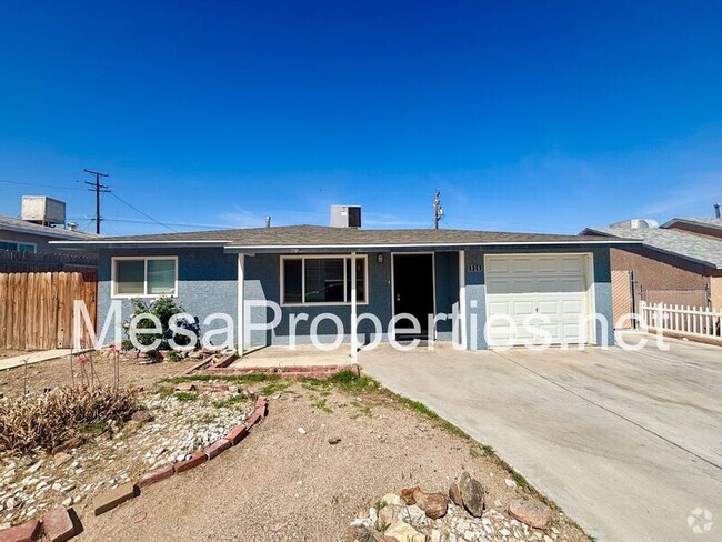 Building Photo - 820 Caliente Dr Rental