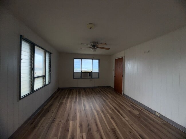 87-238-238 Farrington Hwy