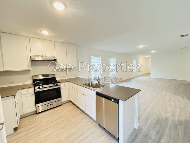 1435 Riojas Rd