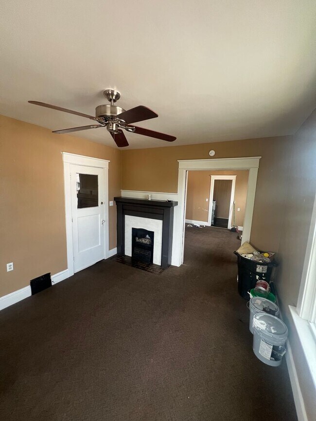 Photo - 2102 Raspberry St Unit #2