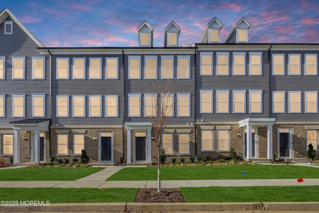 Building Photo - 16 Barton Ave