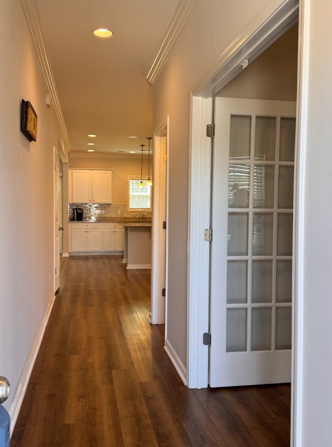 Photo - 320 Alameda Ln