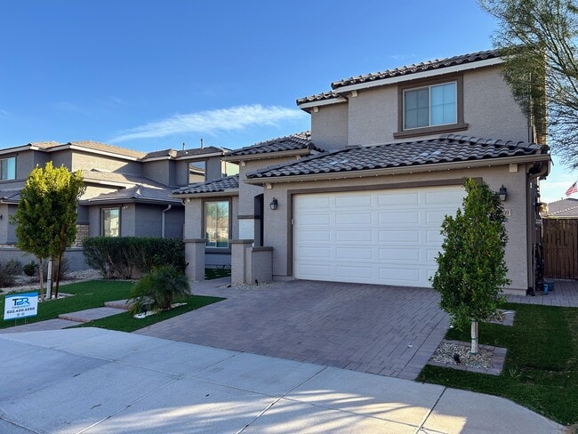 Photo - 8909 W Missouri Ave