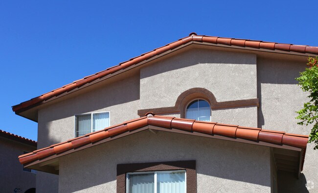 Photo - CORONA DE ORO