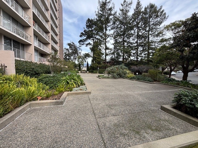 Photo - 1 Kelton Ct Unit 3J