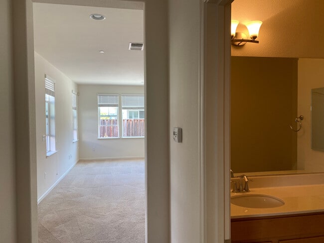 Photo - 830 San Bernardo Ln