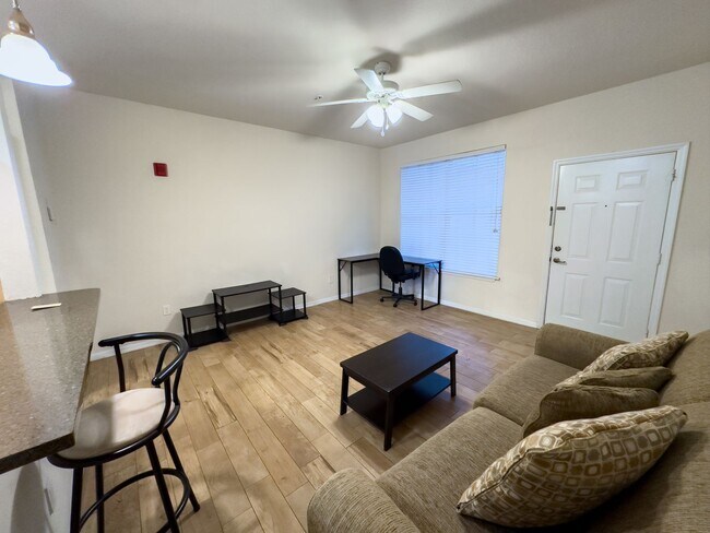 Photo - Taylor Square #103