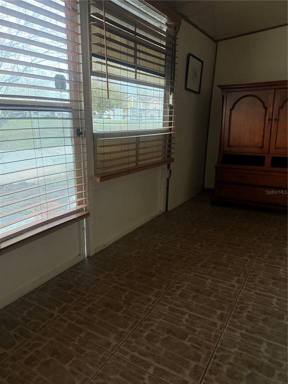 Photo - 22 Lake Villa Way