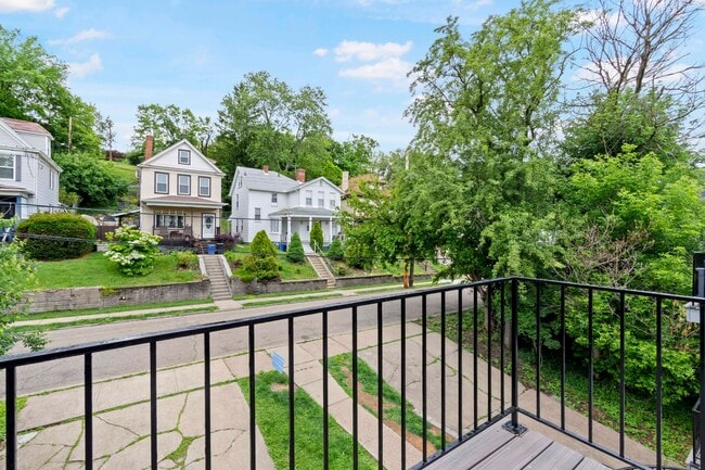 Photo - Ready for mid-May, don't miss this SPACIOUS 2-bedroom in the heart of Crafton! Unit Apartment D