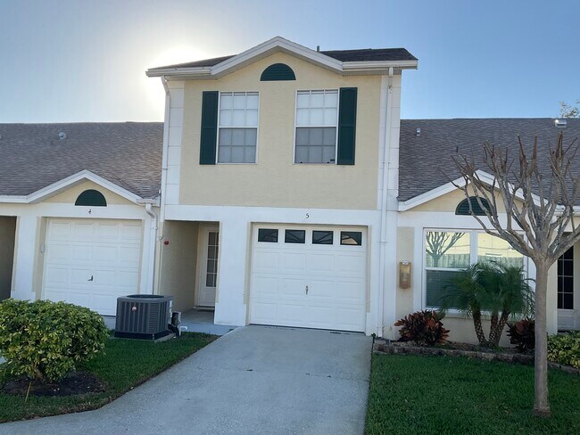 G5 - 634 Green Valley Rd Townhome