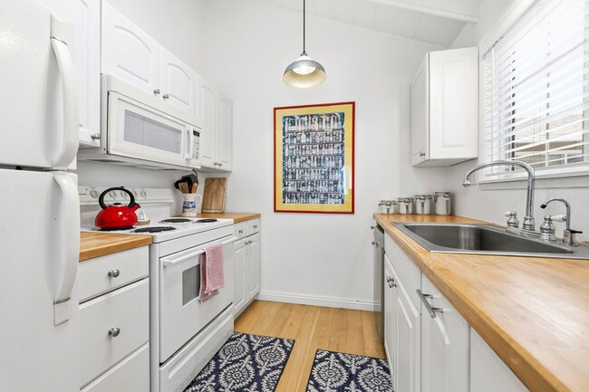Photo - Balboa Island Coastal Charm Retreat