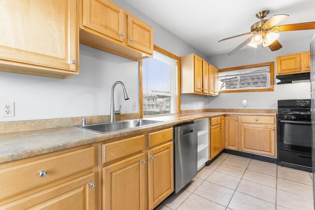 Photo - 12 Wilmington Ave