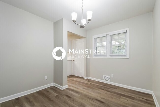Photo - 4 Bedroom Pet-Friendly Home in Decatur, GA with Main Street Renewal