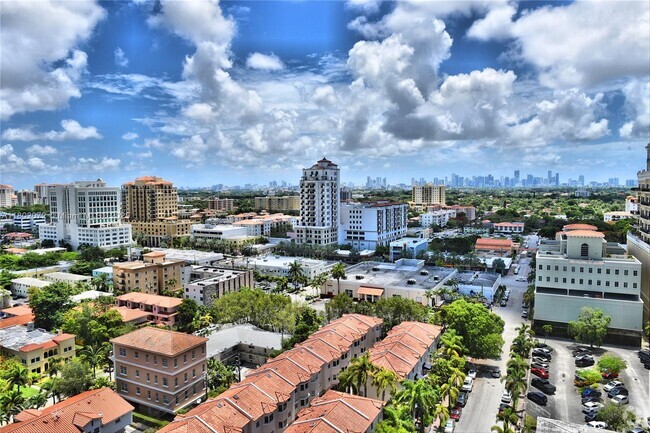 Building Photo - 2000 Salzedo St Unit 908 Rental