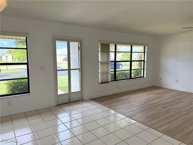 Photo - 3923 SE 11th Ave Unit 304