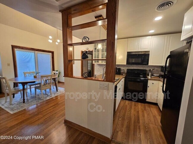 Photo - 352 Hollow Rd Unit #11