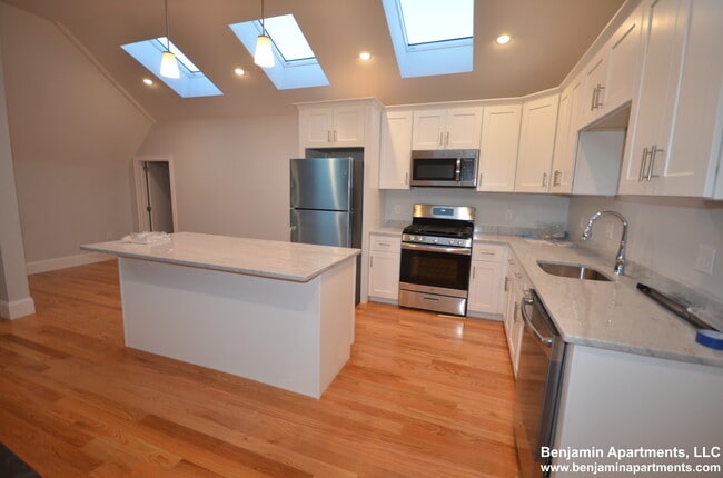 Photo - 18 Murdock St Unit 10