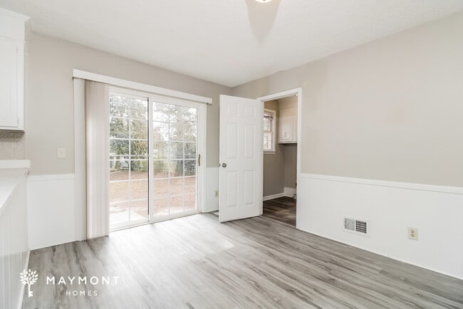 Photo - 301 Maid Stone Rd