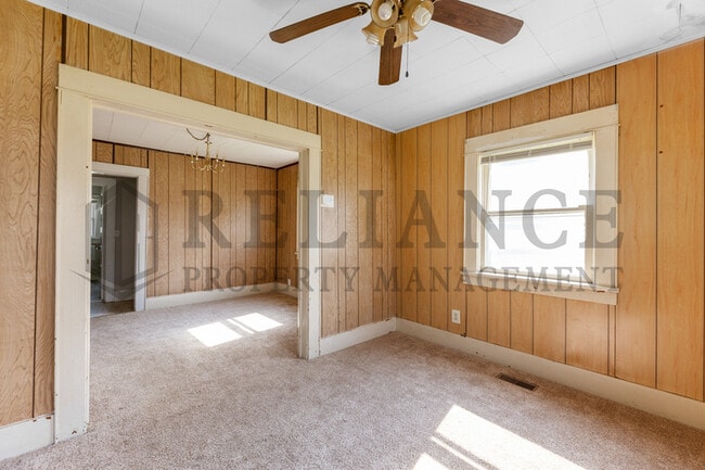 Photo - 601 SE 5th St