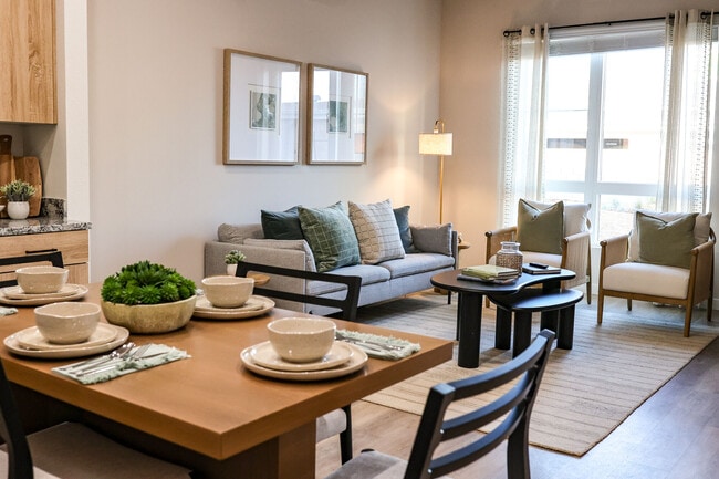 Photo - The Grove at Woodlake