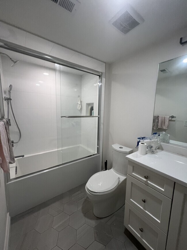 Photo - 18 Mount Hood Rd Unidad 1