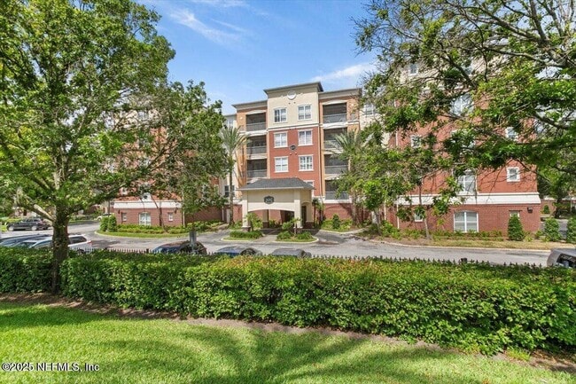 Building Photo - 4480 Deerwood Lake Pkwy Unit 642 Rental
