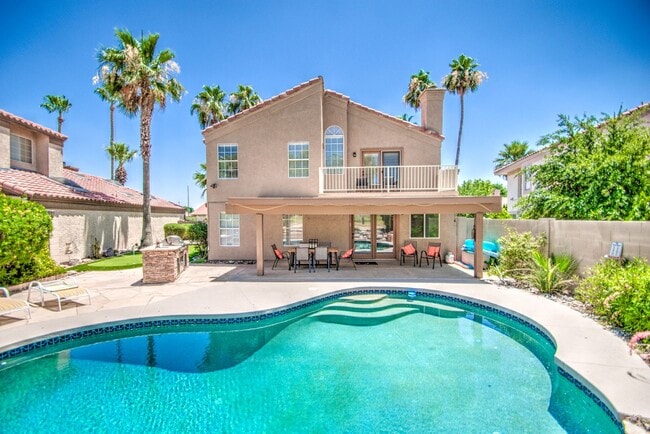 Building Photo - 4bd, 3ba on Arrowhead Golf Course! Rental